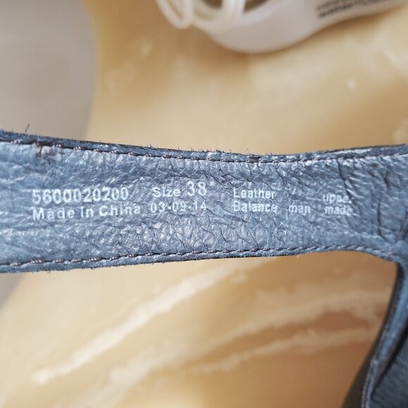 Dansko Opal Mary Jane Flats in Black, Size 38/USA 8 - Picture 7 of 8